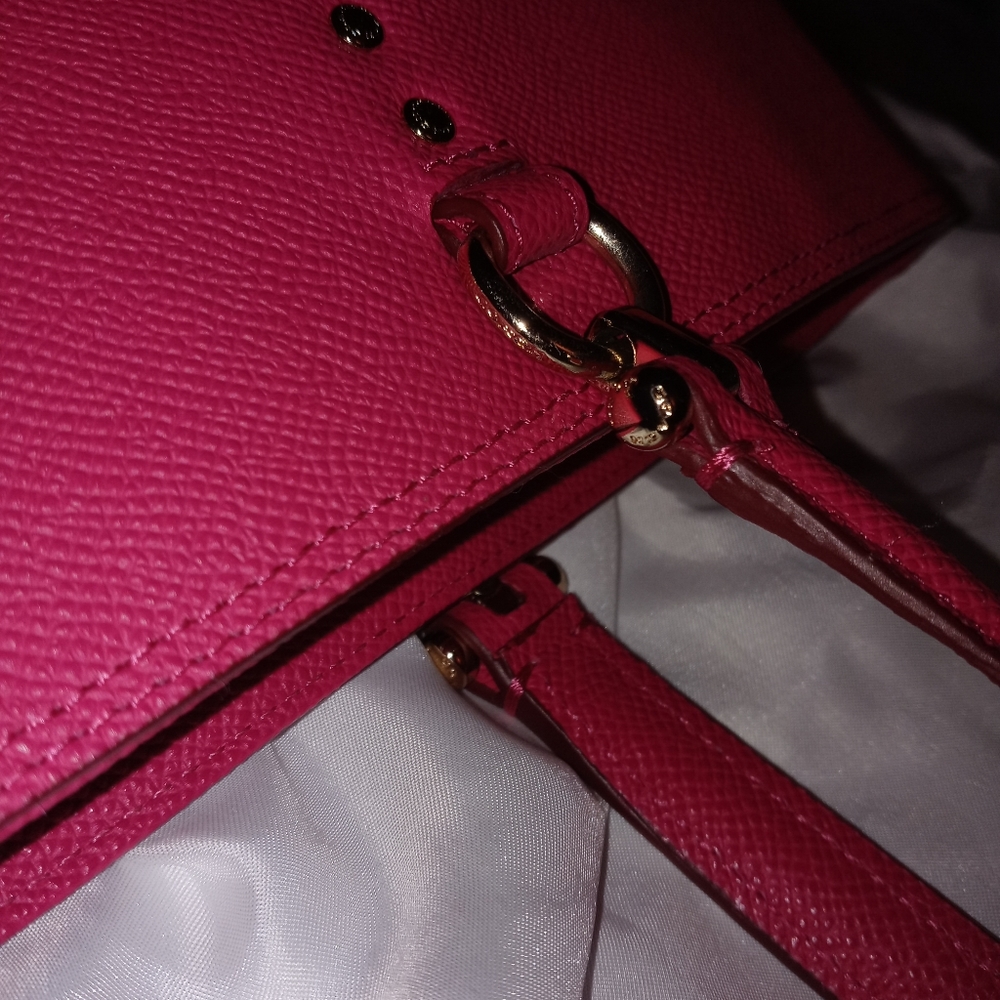*SOLD* COACH XGRN TOWN CAR TOTE - - Picture 8 of 11